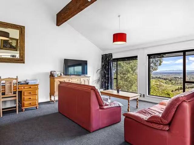 House for rent in Chaslands, Canterbury