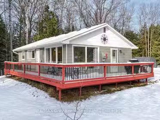 House for sale in Oliphant, Ontario