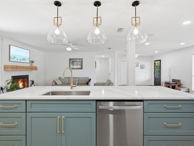 House for sale in Shalimar, Florida