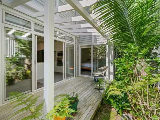 House for sale in Auckland, Oroua County