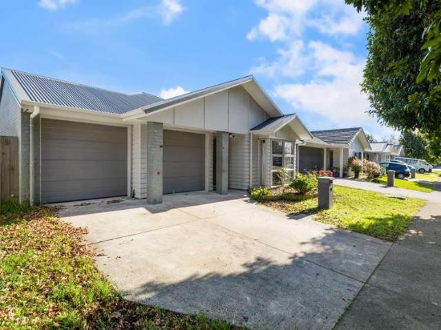 House for sale in Papakura