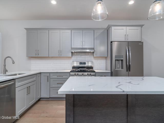 Townhouse for sale in Colonie, New York
