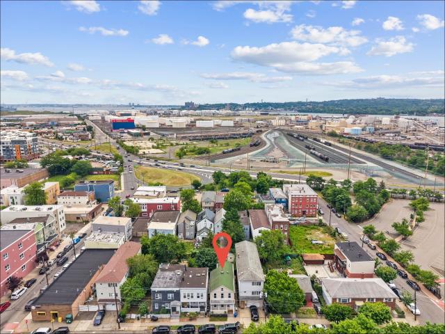House for sale in Hudson, New Jersey