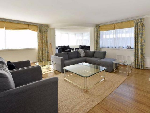 Apartment for rent in St. John's Wood, Greater London
