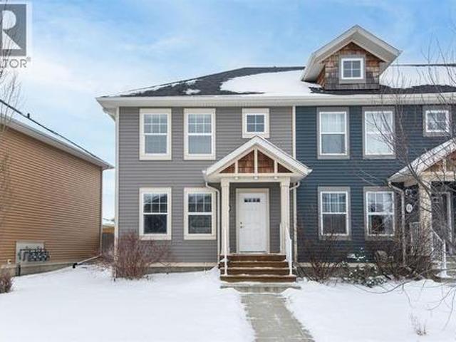 House for sale in Sylvan Lake, Alberta