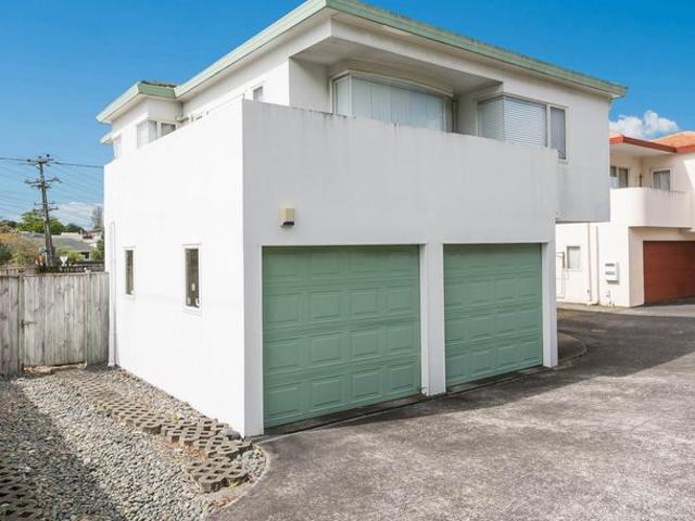 House for rent in Northcote, Kaipātiki