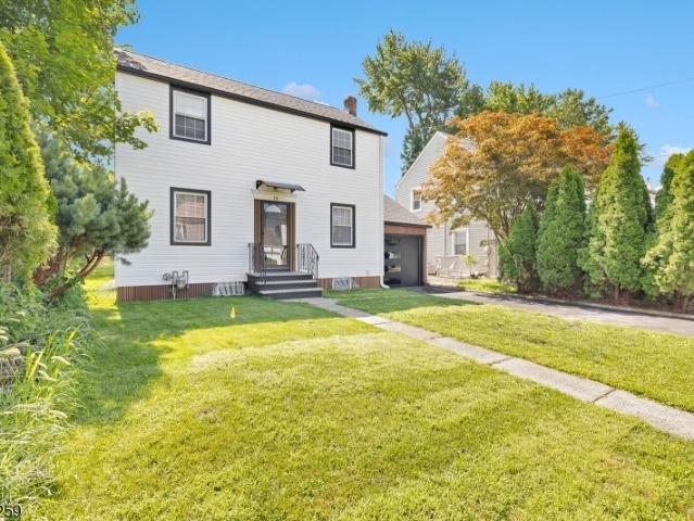 House for sale in Bloomfield, New Jersey