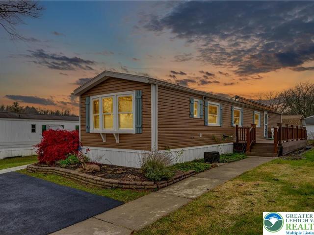 Property for sale in Mount Bethel, Pennsylvania