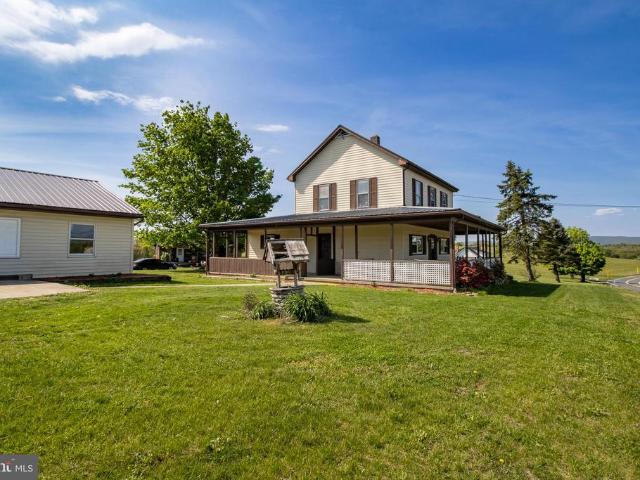 House for sale in Berkeley Springs, West Virginia