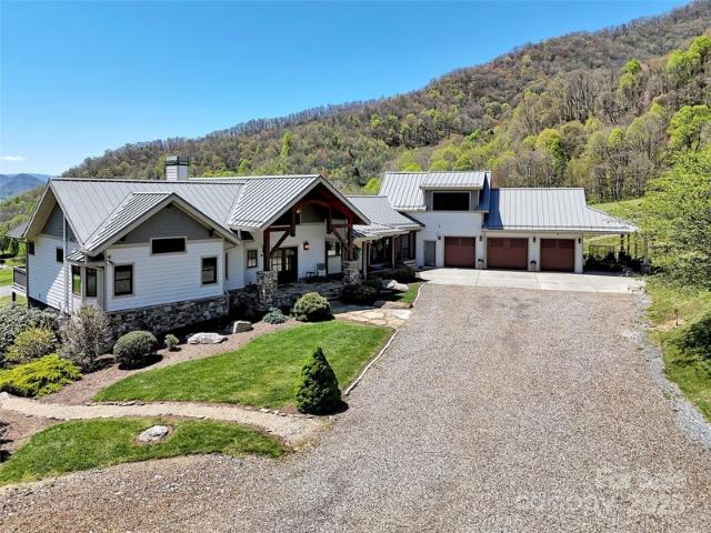 House for sale in Clyde