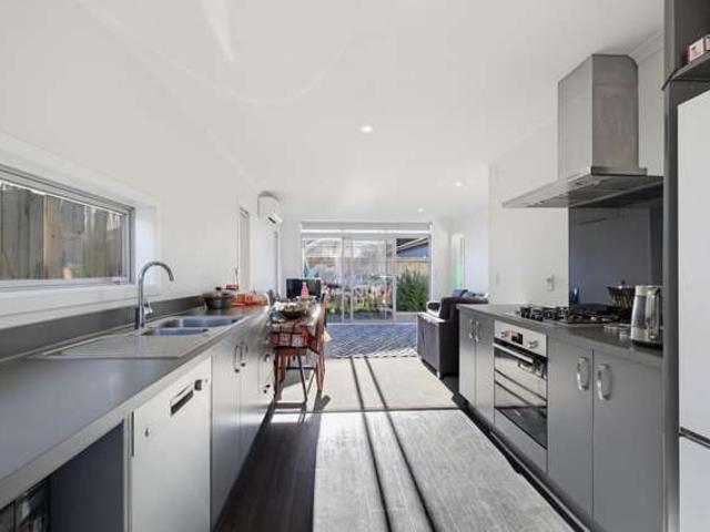 House for sale in Days Bay, Wellington