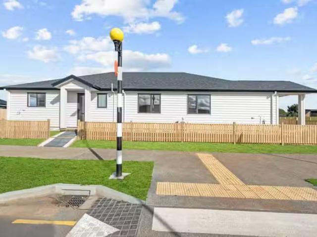 House for sale in Awhitu