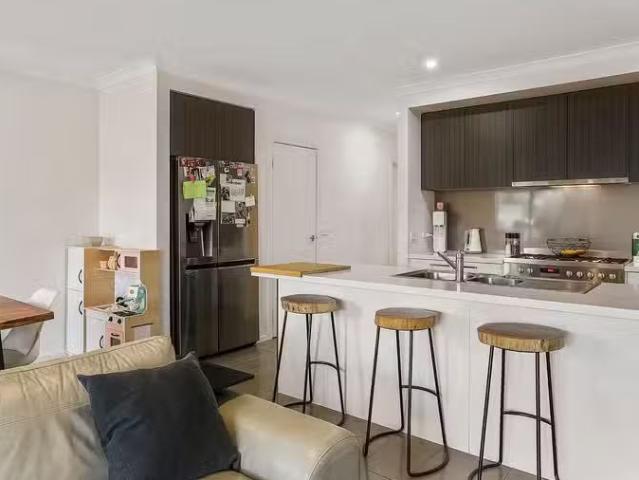 Condo for rent in Camerons Creek, Victoria