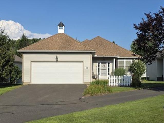 Condo for sale in Windsor Locks, Connecticut