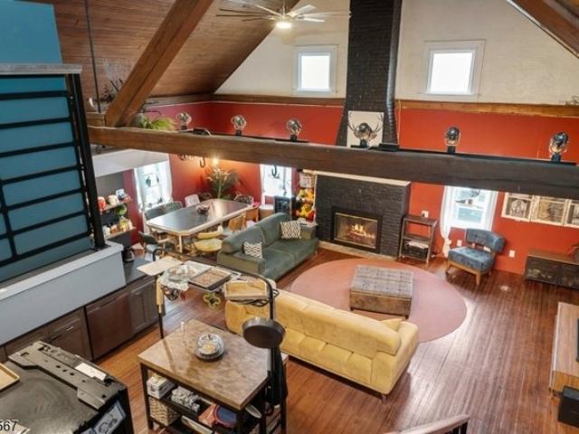 House for sale in Hamburg, New Jersey