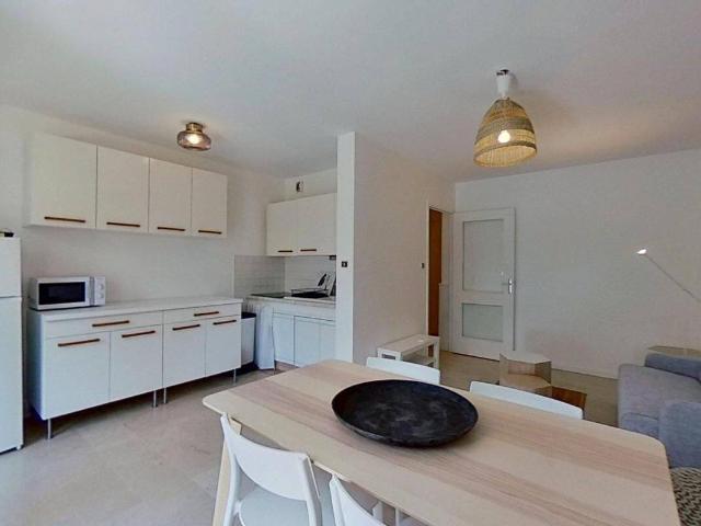 Appartement location à Le Perroux, Alix