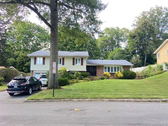 House for sale in Russell Woods, Village of Great Neck