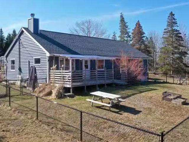House for sale in Second Peninsula, Nova Scotia
