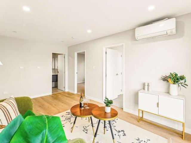 House for sale in Oratia