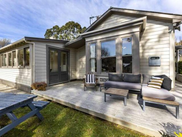 House for sale in Otakou