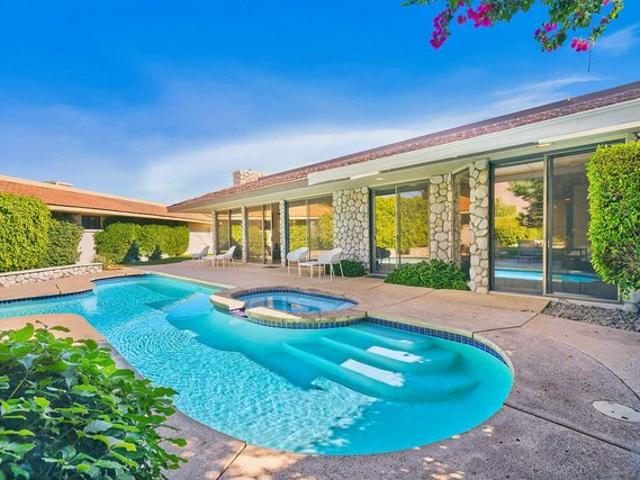 Condo for sale in Rancho Mirage, California