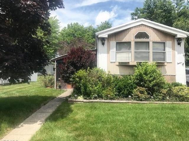 House for sale in Olmsted Falls, Cuyahoga County