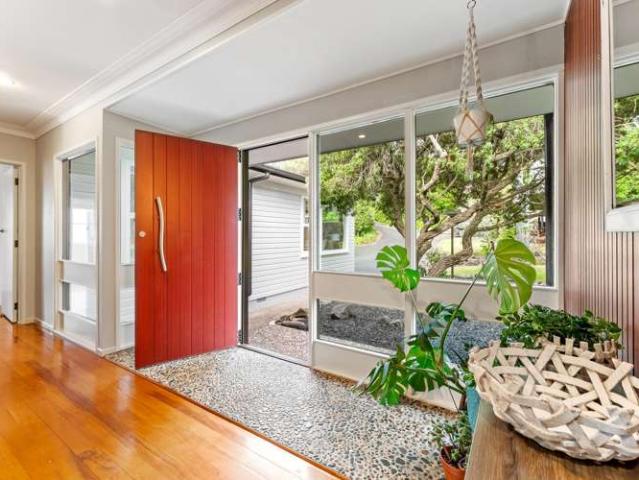 House for sale in Whangaparaoa