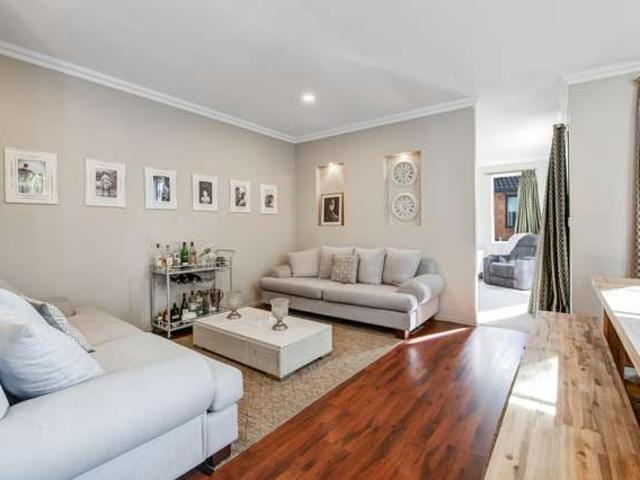 House for sale in Fairview Heights, Auckland