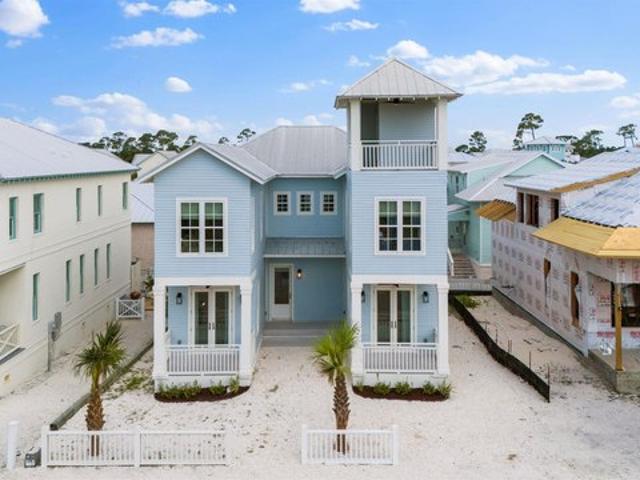 House for sale in Orange Beach, Alabama