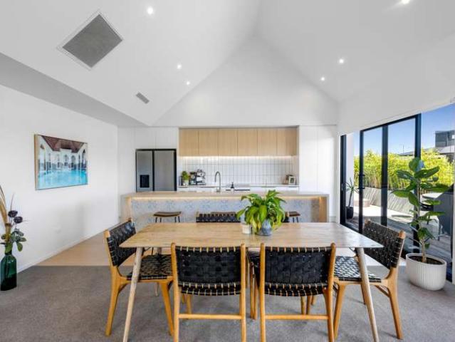 House for sale in Chaslands, Canterbury