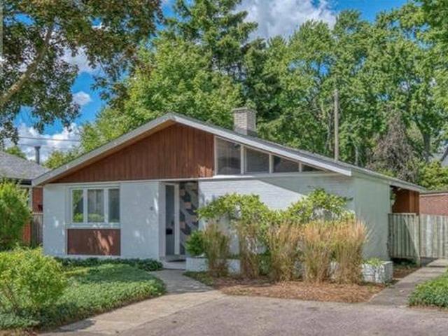 House for sale in London