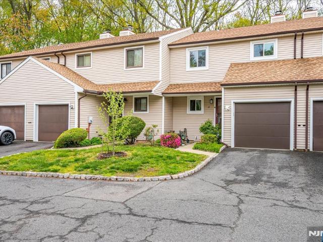 House for sale in Edison, New Jersey