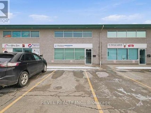 Commercial for rent in Brant, Ontario