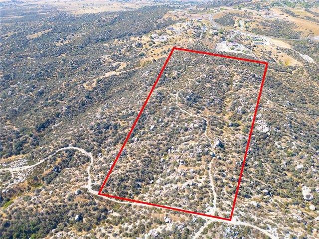 Land for sale in Nuevo, California