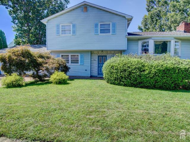 House for sale in Spotswood, New Jersey