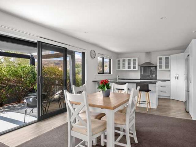 House for sale in Otakou