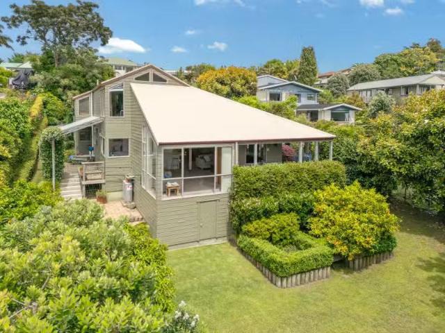 House for sale in Omokoroa, Bay Of Plenty