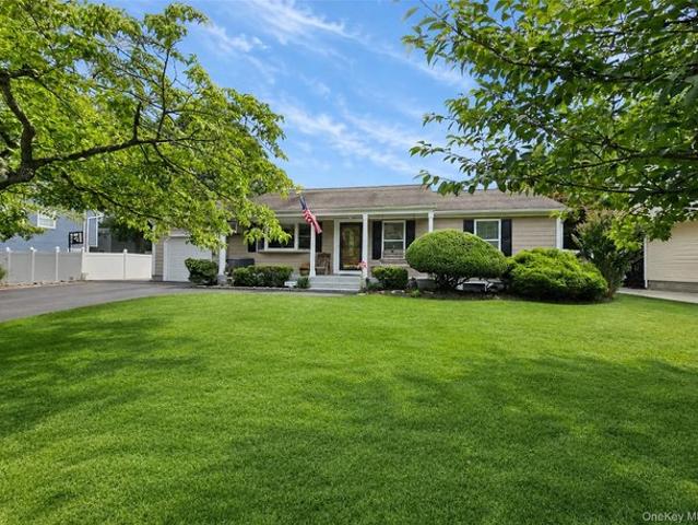 House for sale in Centereach, New York