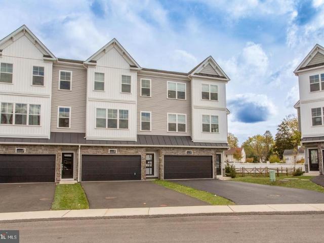 Townhouse for sale in New Britain, Chalfont