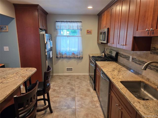 House for sale in Smithtown, New York