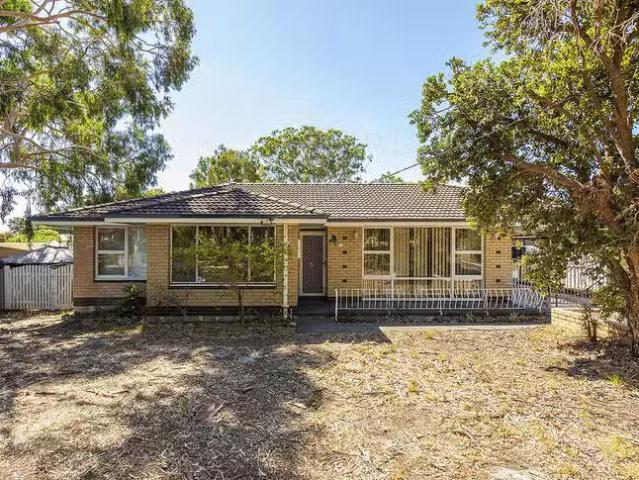 House for rent in High Wycombe, Western Australia