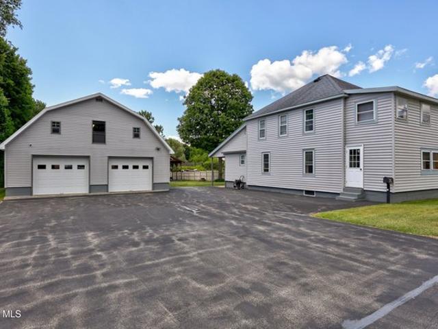 House for sale in Saratoga, New York