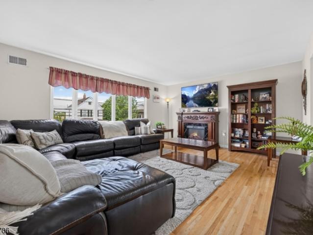 House for sale in Saddle Brook, New Jersey