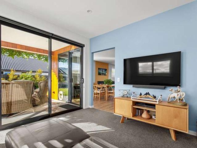 House for sale in Otakou