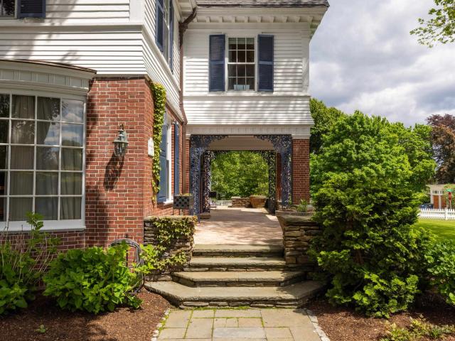 House for sale in New Hampshire