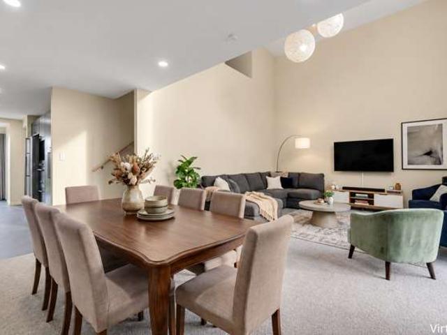 Townhouse for sale in Takanini, Papakura