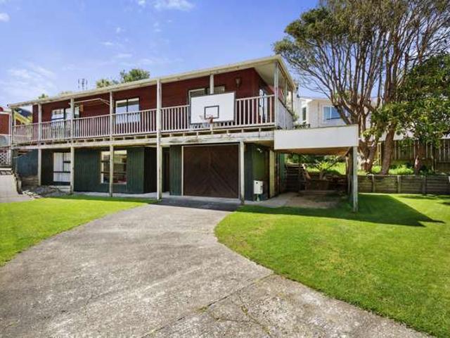 House for sale in Tawa, Wellington City