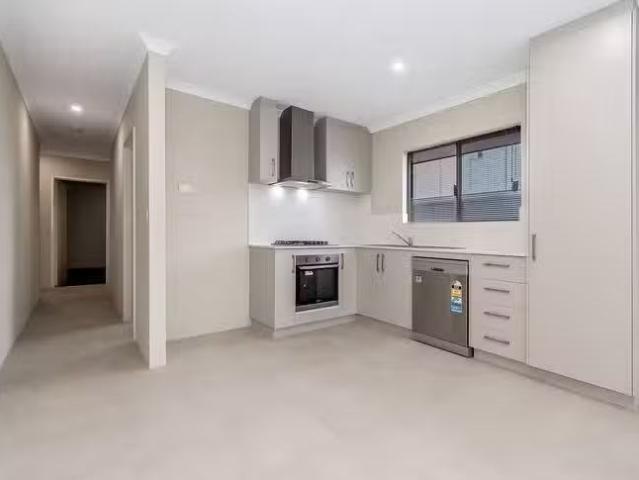 Apartment for rent in Lakelands