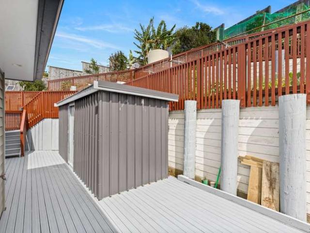 House for sale in Oratia