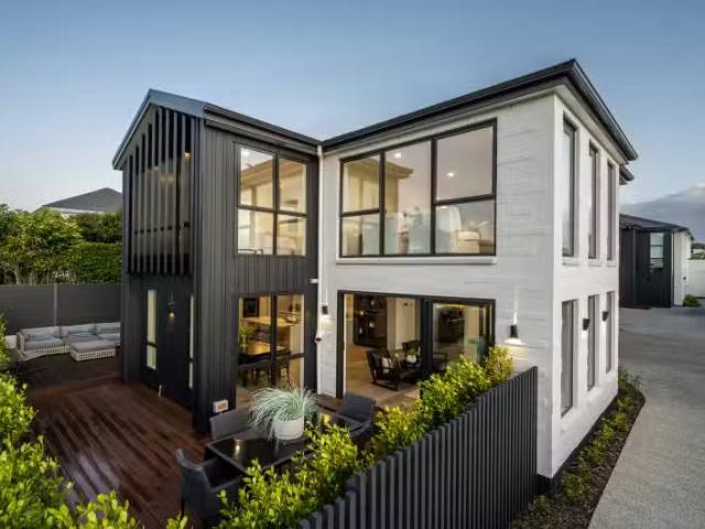 House for sale in Wairau Valley